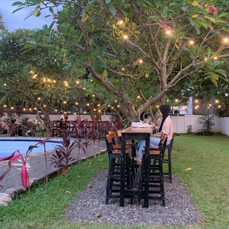 Cafe & Resto Serendipity