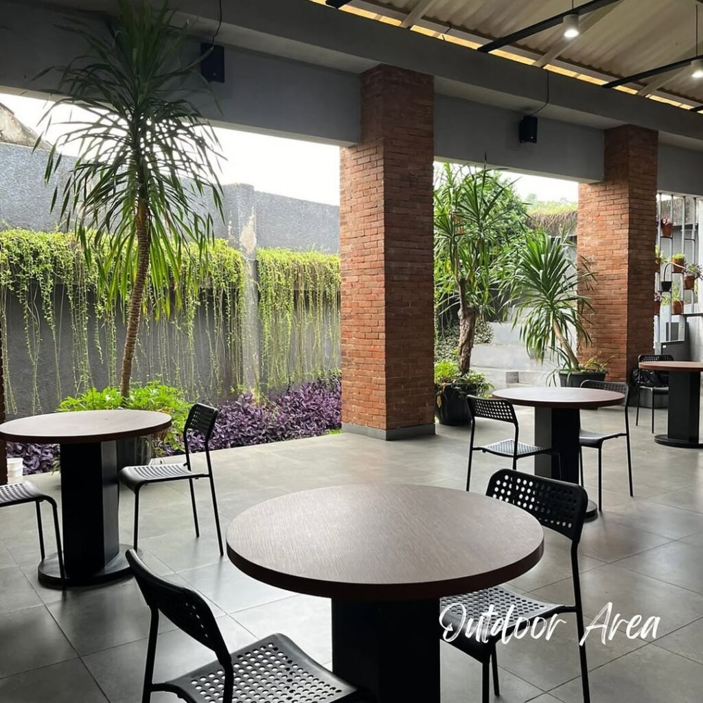 Aleska Coffee & Lounge